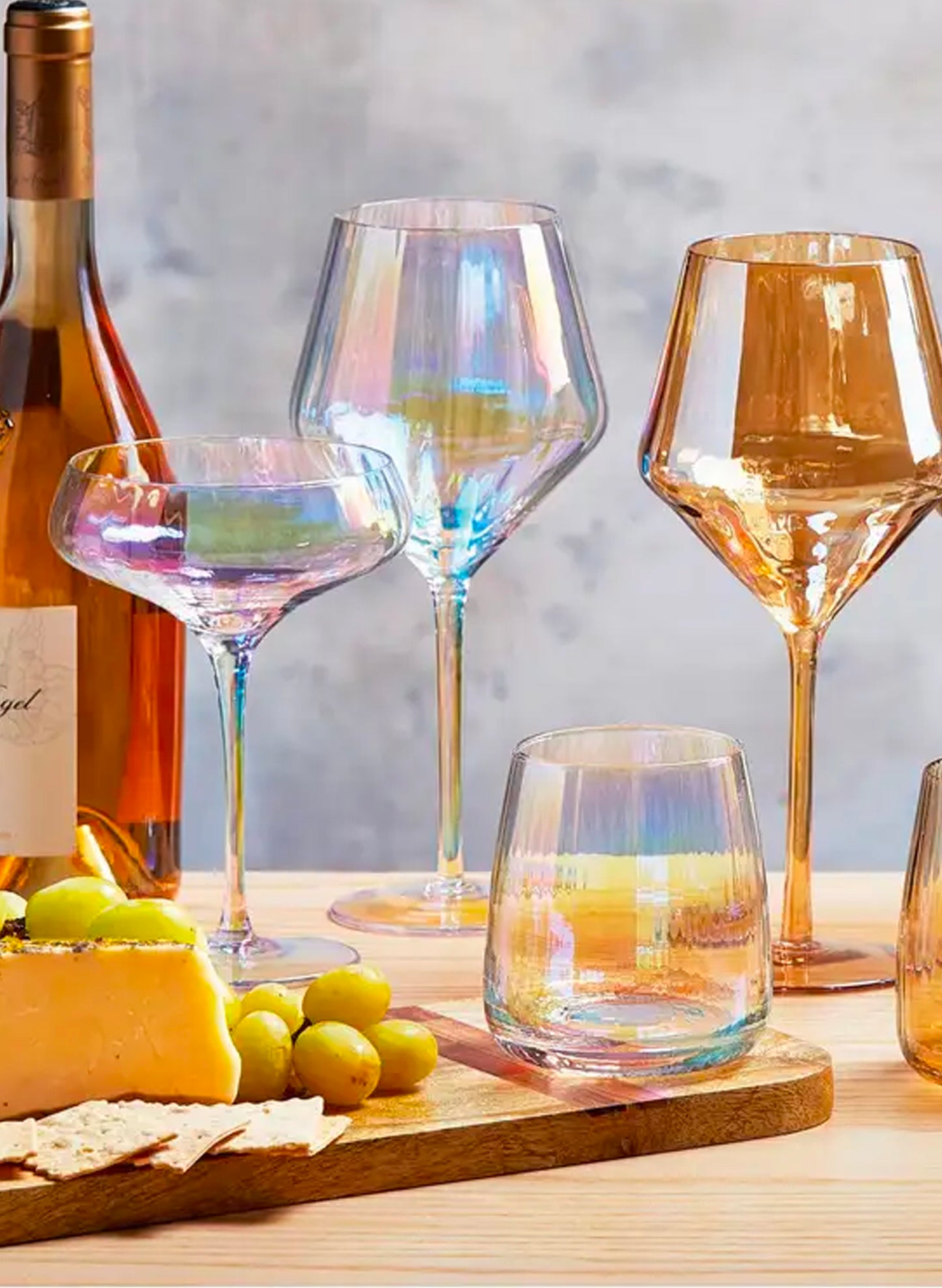 Chelsea Iridescent Optic Stemless Wine Glass