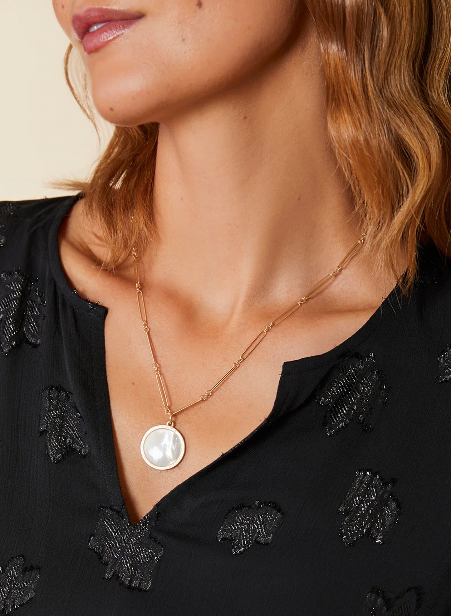 Franklin Necklace 24" Mother-of-Pearl