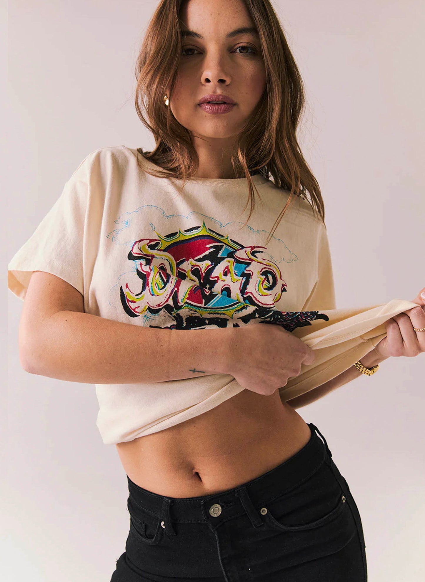 Chaser Chaser The Grateful Dead - Steal Your Face - White/Grey available at The Good Life Boutique