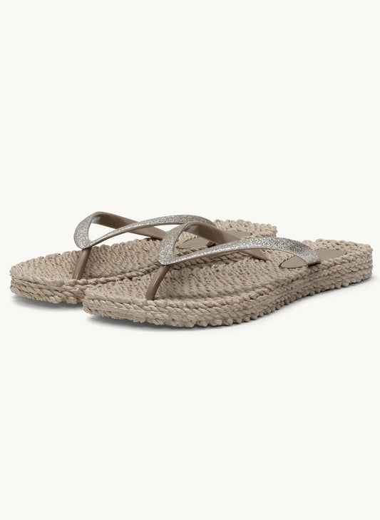 Ilse Jacobsen - Cheerful Flip-flops - Atmosphere