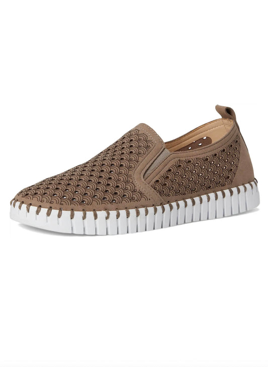 Lines of Denmark Ilse Jacobsen Tulip 140WOM Flat - Falcon available at The Good Life Boutique
