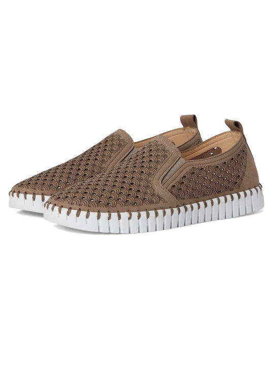Lines of Denmark Ilse Jacobsen Tulip 140WOM Flat - Falcon available at The Good Life Boutique