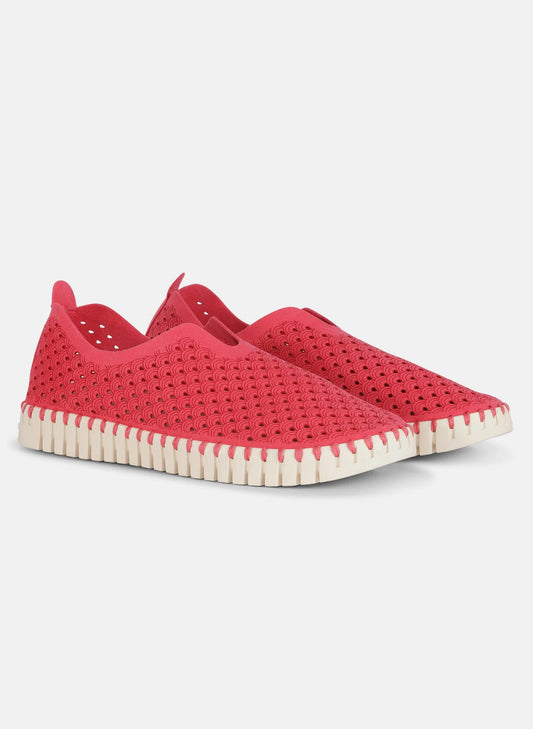Lines of Denmark Ilse Jacobsen Tulip Slip-on with White Sole - Viva Magenta available at The Good Life Boutique