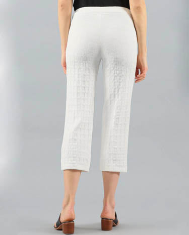 Lisette Lisette - Durando Plaid Pattern 24" Cropped Pant - White available at The Good Life Boutique