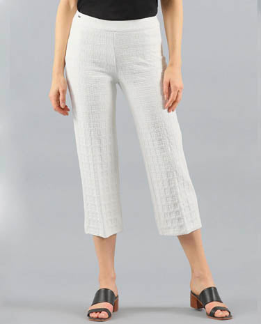 Lisette Lisette - Durando Plaid Pattern 24" Cropped Pant - White available at The Good Life Boutique