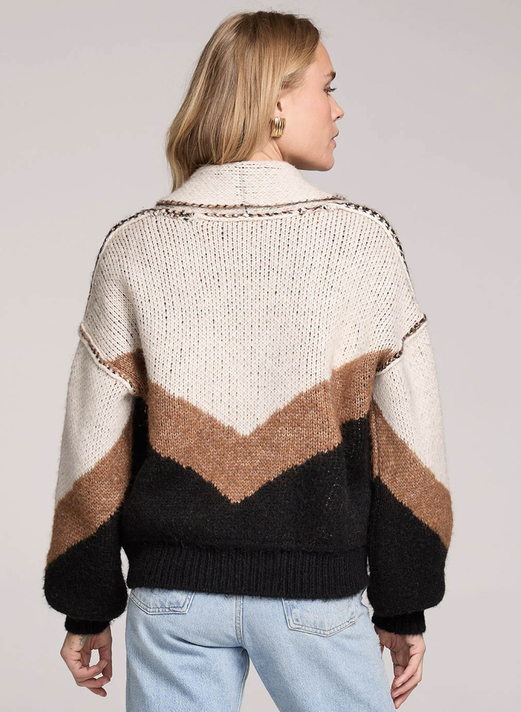 【オリーブ（37）】Nicholas Low Gage V Neck Sweater Nicholas Low Gage V Neck Sweater | Saturdays NYC
