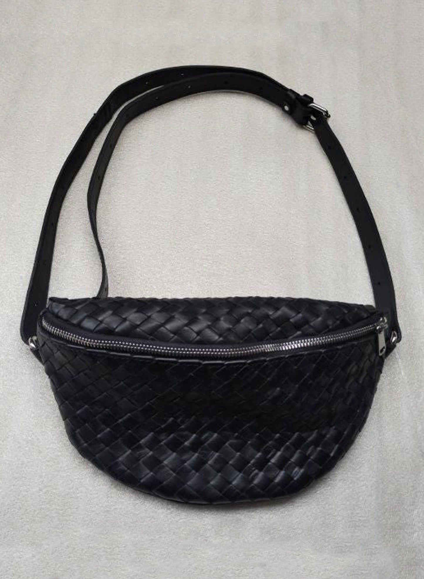 Mauritius - Parker Crossbody - Black