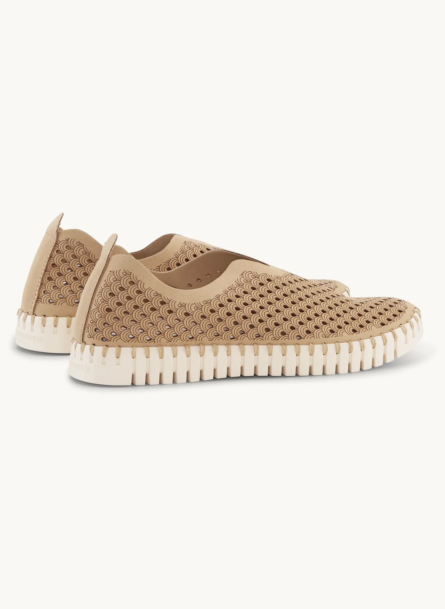Ilse Jacobsen Tulip Slip-on with White Sole - Latte