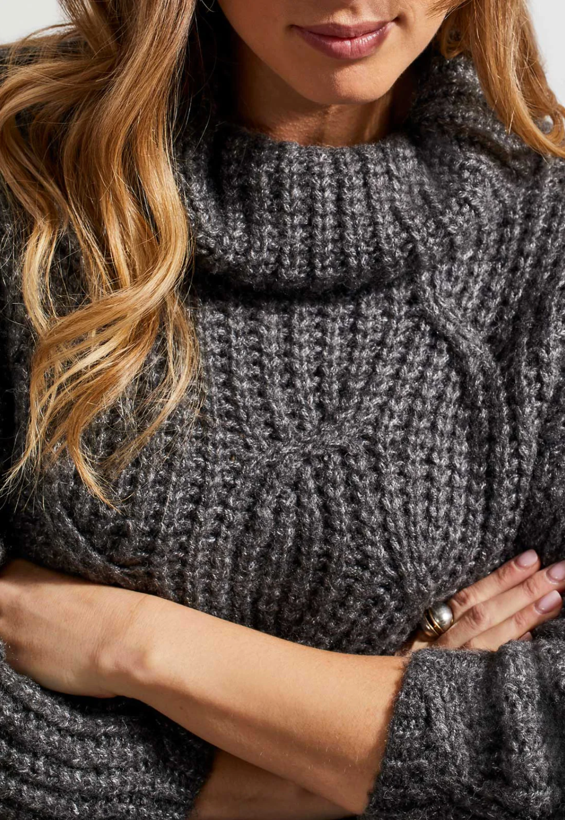 Charcoal hot sale turtleneck sweater