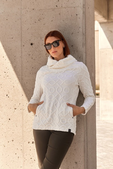 Dolcezza Inc. Dolcezza - Knit Pullover - Off White available at The Good Life Boutique