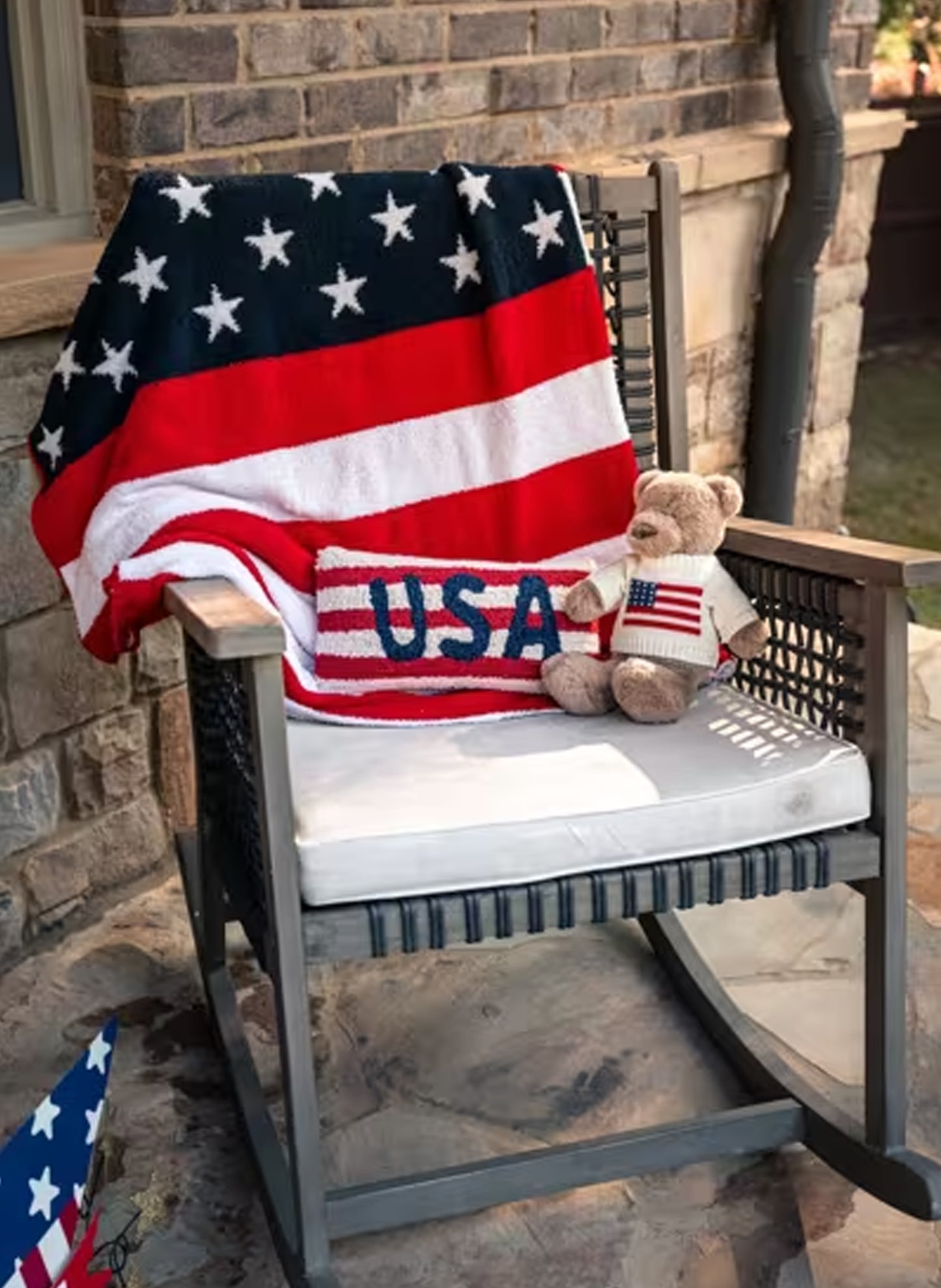 USA Hook Wool Pillow