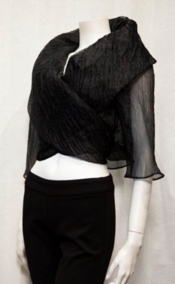 Samual Dong Samuel Dong Crinkle Top - Black available at The Good Life Boutique